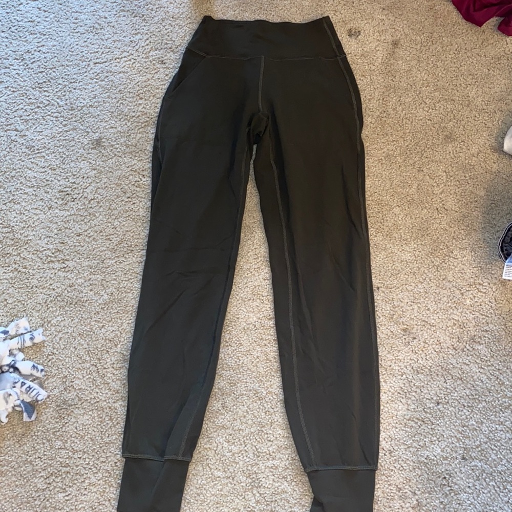 Lululemon align joggers in army green size 2
